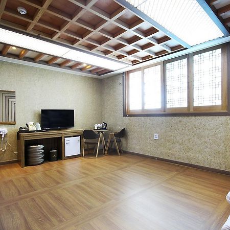 Jeonju Hanok Hotel Kung Eksteriør bilde