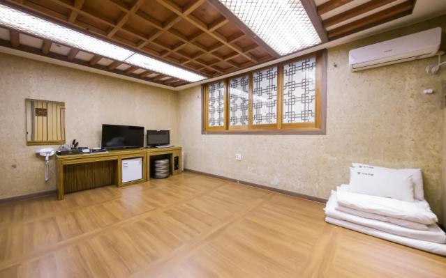 Jeonju Hanok Hotel Kung Eksteriør bilde