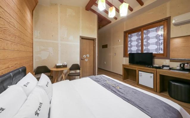 Jeonju Hanok Hotel Kung Eksteriør bilde