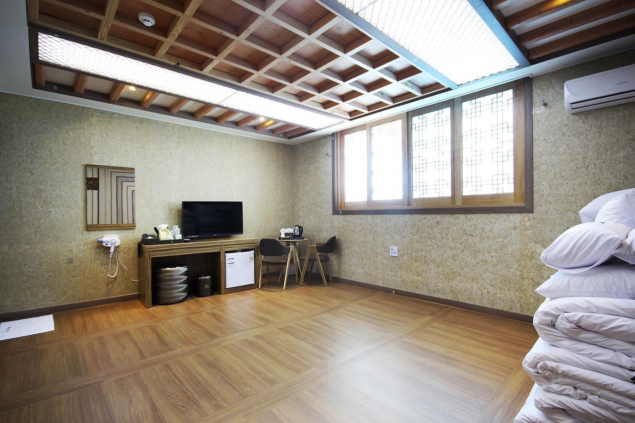 Jeonju Hanok Hotel Kung Eksteriør bilde
